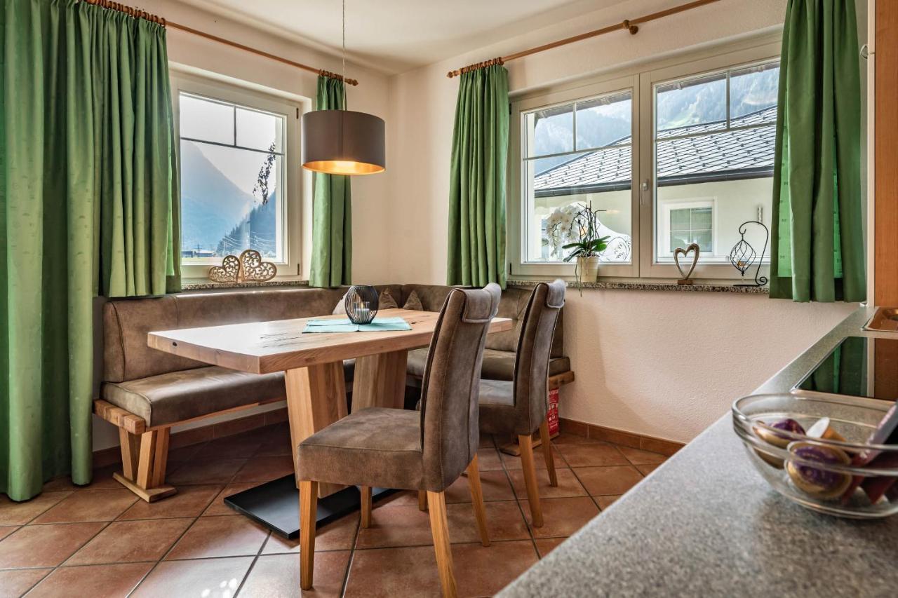 Gaestehaus Wiesengrund & Apart Sporer Mayrhofen Exteriér fotografie